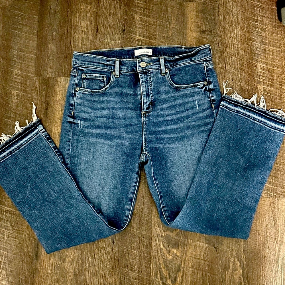 LOFT Flare Crop Frayed Jean 30/10